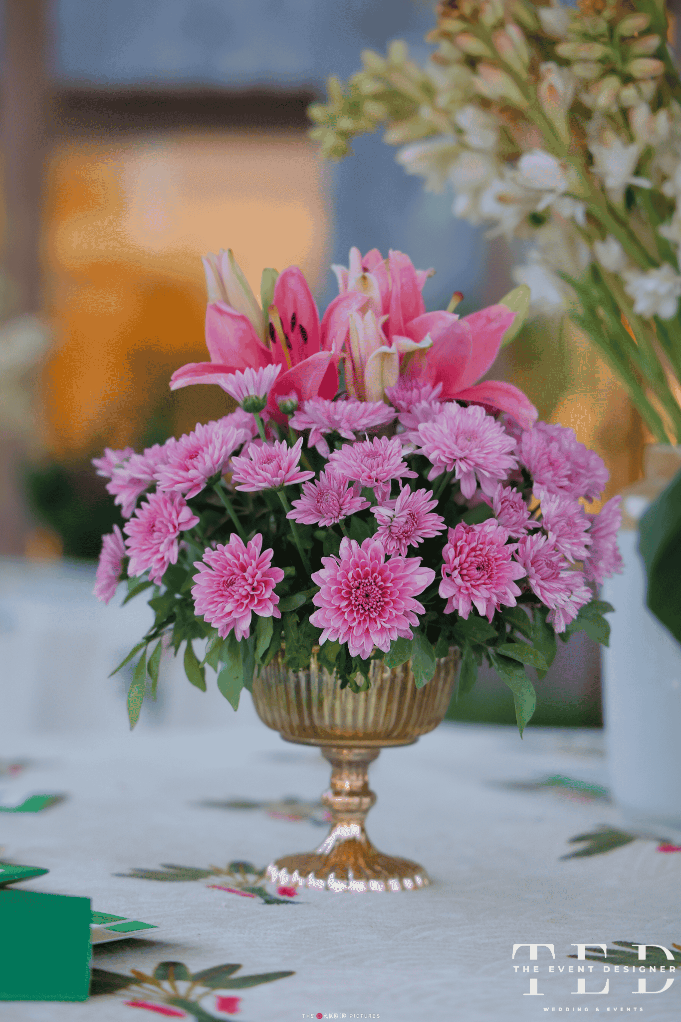 indoor games for family outings.