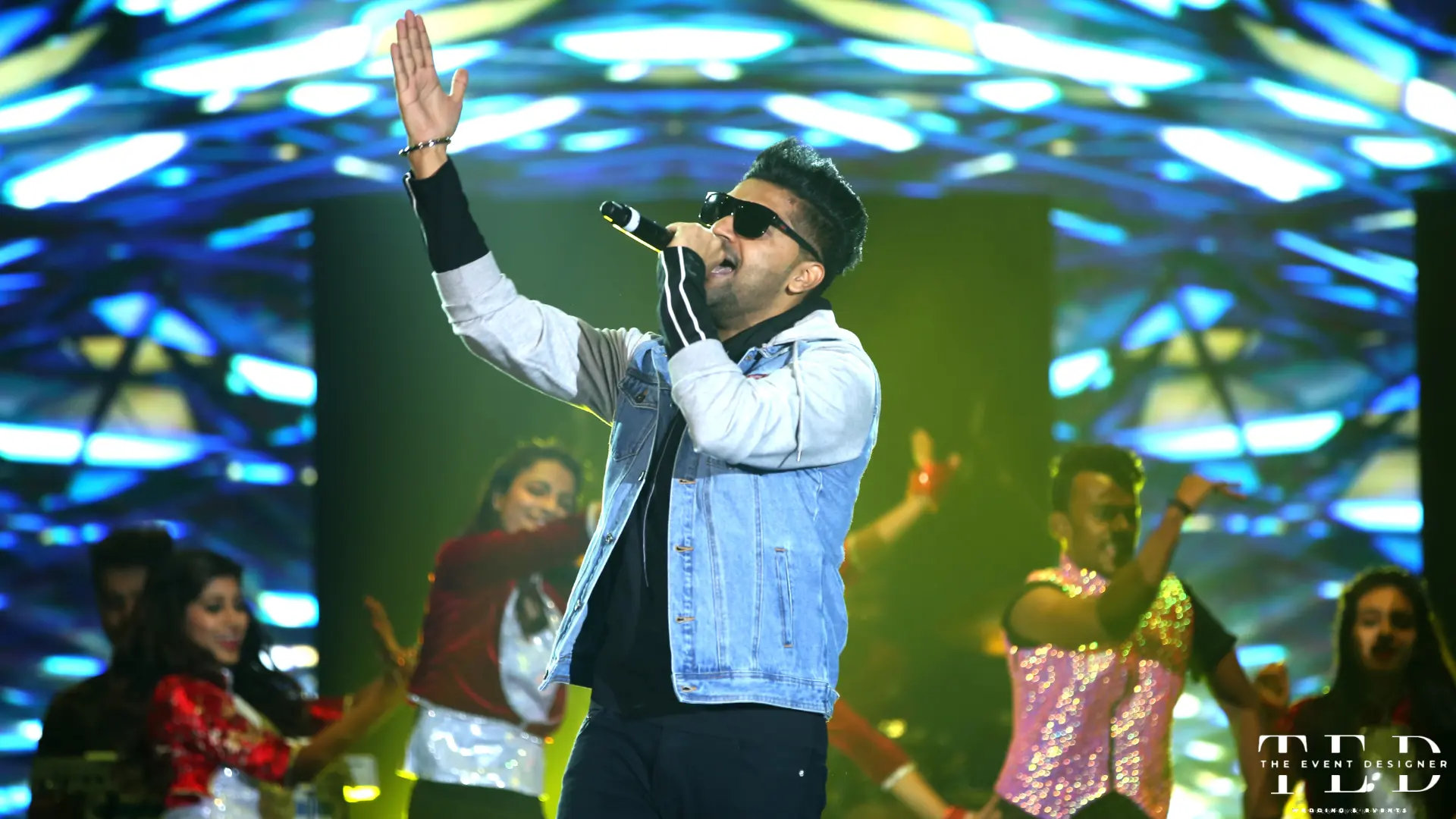 Guru Randhawa Wedding performer