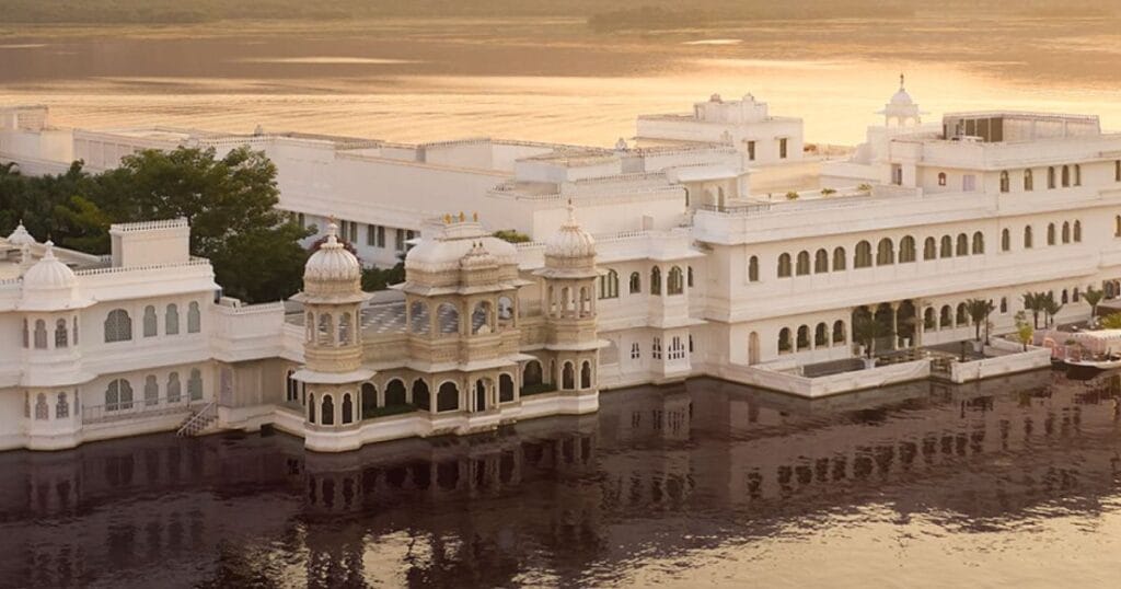 How to Choose the Perfect Lake-Side Venue in Udaipur for Your Destination Wedding? 4 Taj Lake Palace
