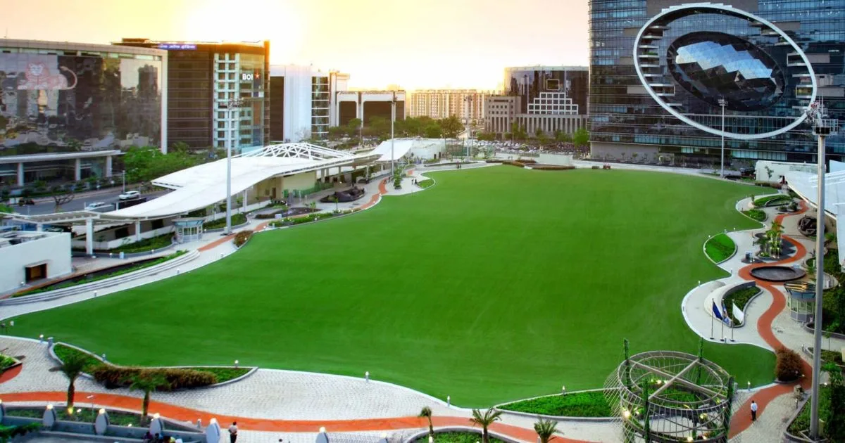 Mumbai 13 The Dome, Mumbai