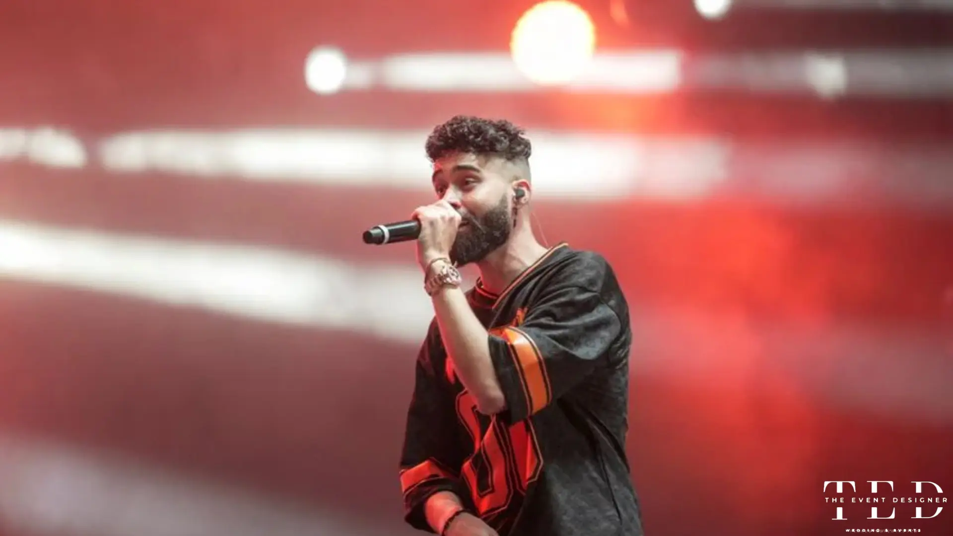 5 Reasons Why You Should Hire a Wedding Planner