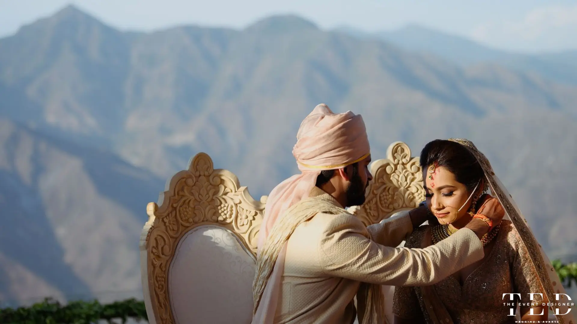 Top 6 Wedding Photographers in India