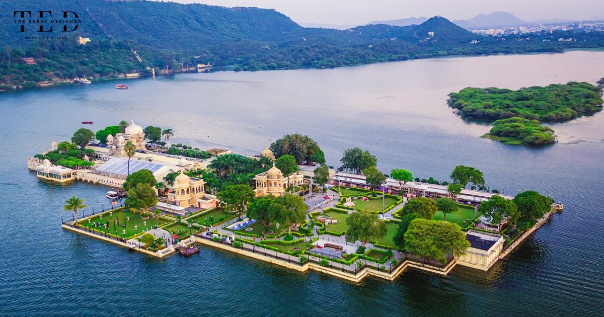 You are currently viewing Jagmandir Udaipur Weddig Cost: Island Palace Wedding Guide for Luxury Celebrations