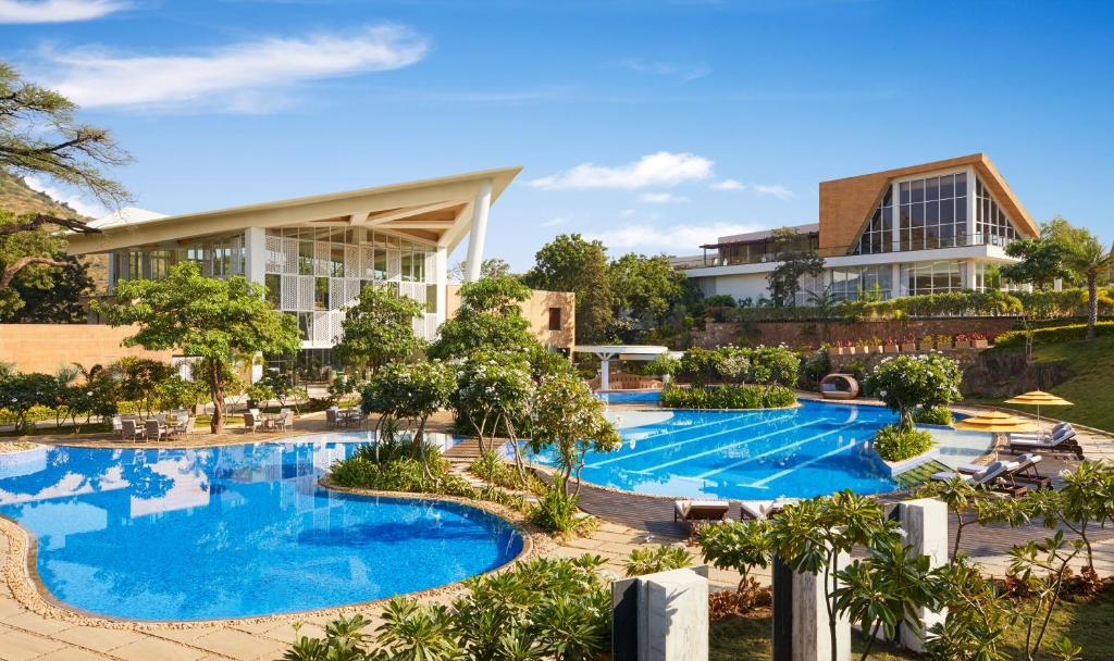You are currently viewing Wedding Planner for Taj Aravali Udaipur – A Complete Planning Guide
