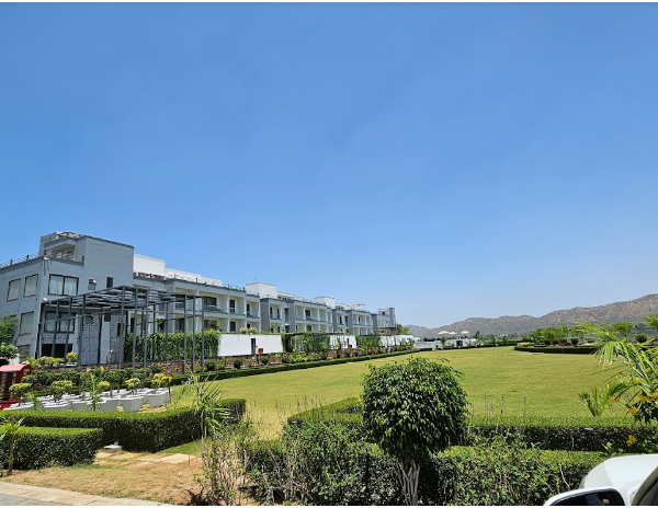 Zana Lake Resort Udaipur Wedding Venue: Rooms, Capacity & Event Spaces | The Event Designer Zana Lake Resort Udaipur Wedding Venue: Rooms, Capacity & Event Spaces | The Event Designer