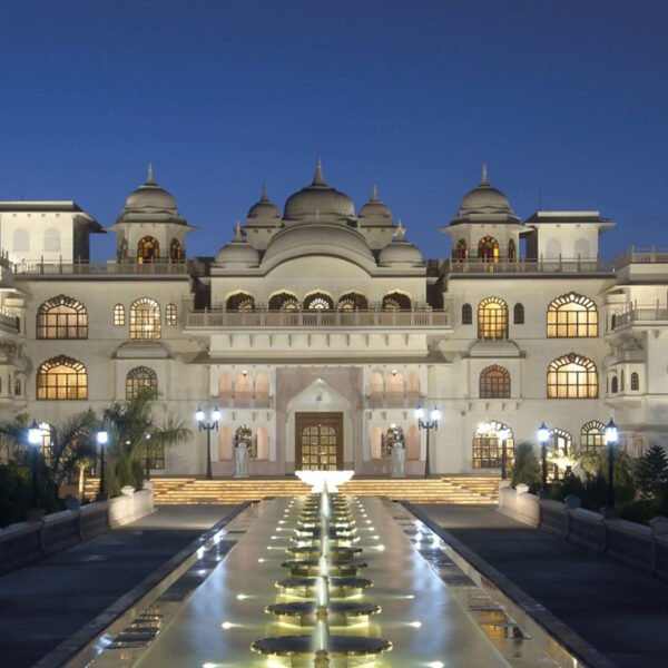 Explore Shiv Vilas Jaipur wedding cost, 125 rooms, royal suites, grand lawns, polo grounds and ballroom venues for luxury destination weddings.