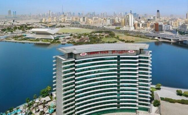 Crowne Plaza Festival City