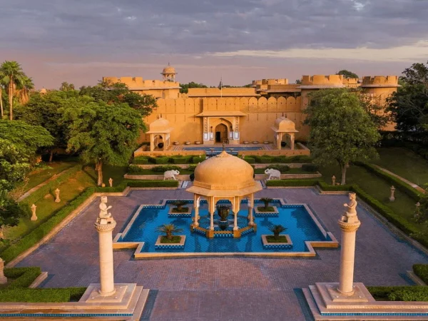 The Oberoi Rajvilas 4