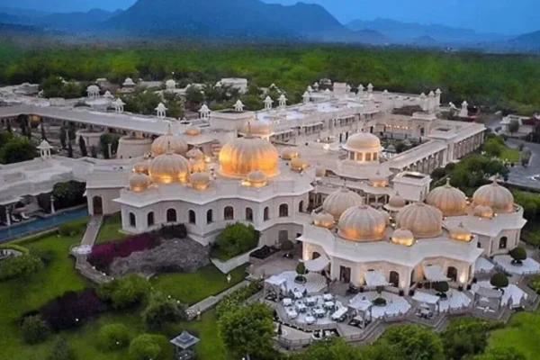 the-oberoi-udaivilas-udaipur.jpg
